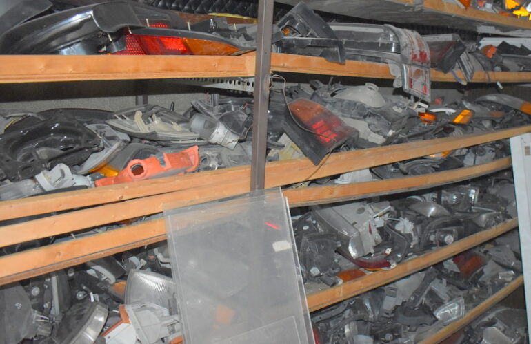 Auctions image thumbnails