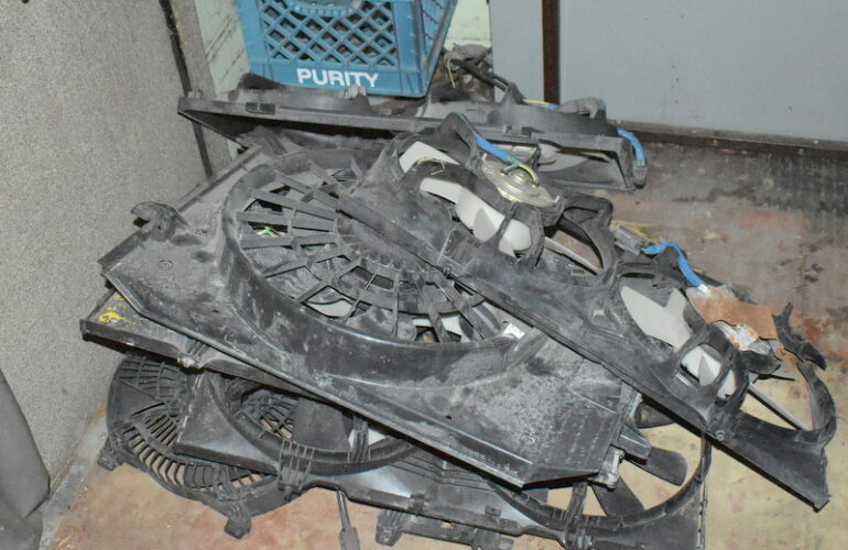 Auctions image thumbnails