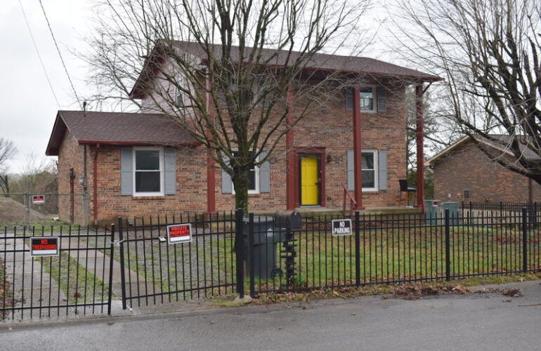 Auctions image thumbnails