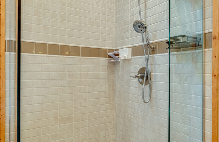 Auctions image thumbnails