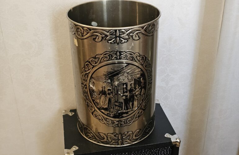 Auctions image thumbnails