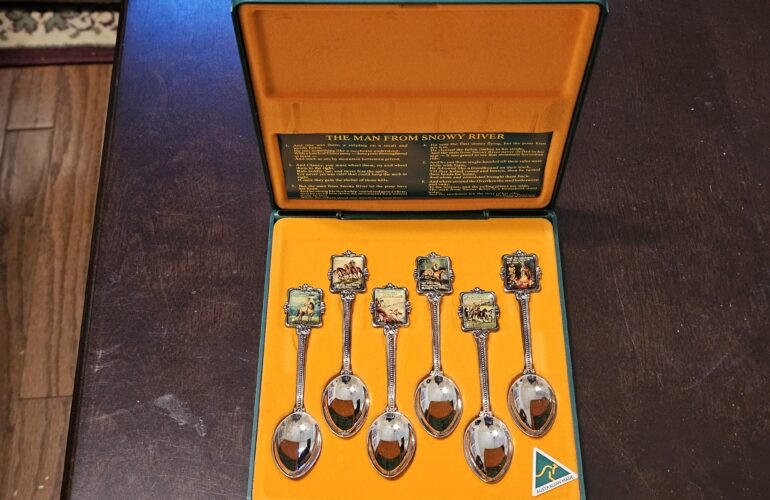 Auctions image thumbnails