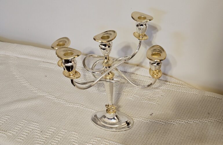 Auctions image thumbnails