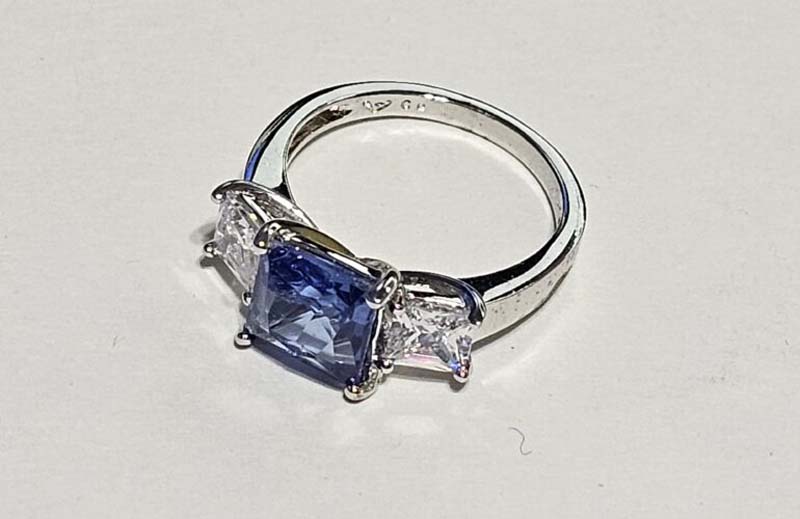 Blue diamond silver ring