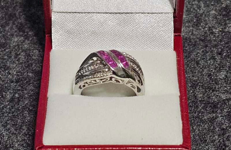 Pink silver ring