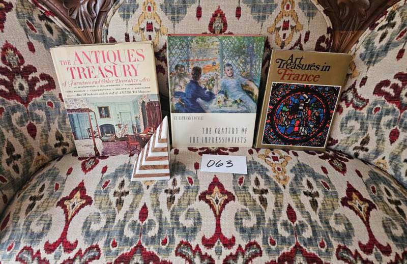 Antic sofa and books