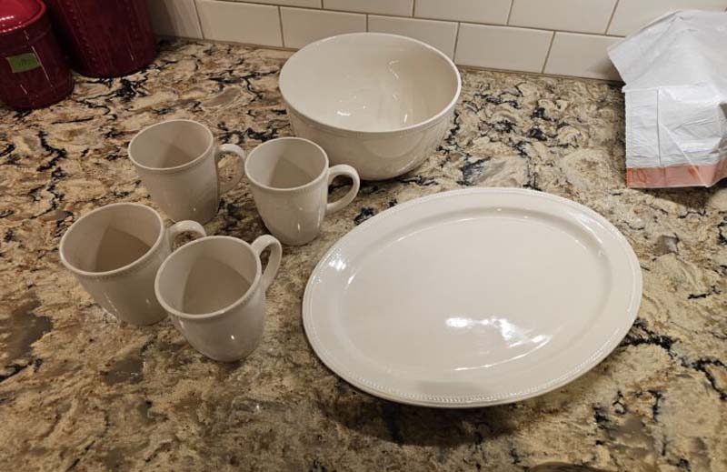 Cup, bowl and plate set