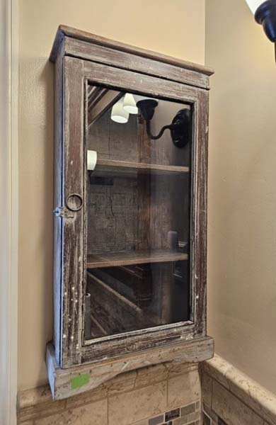 Glass cabinet