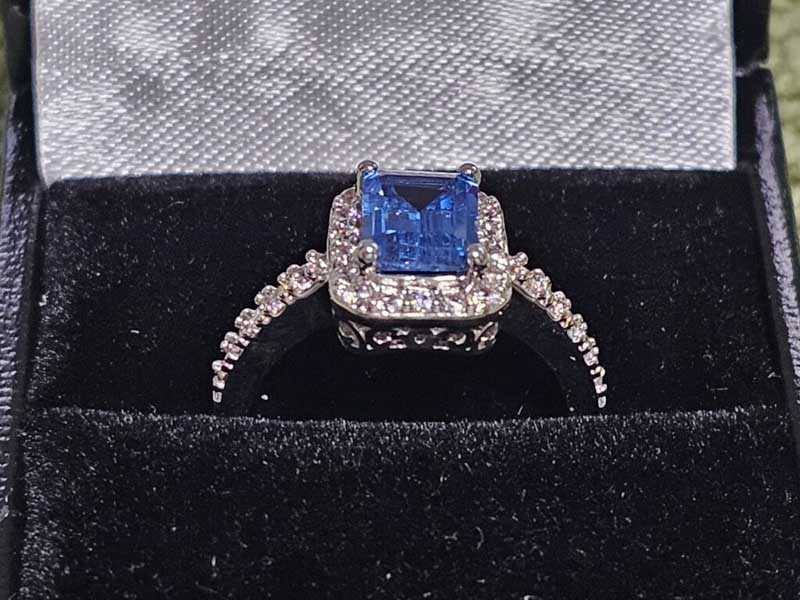 Featured image for “Online Monday, April 21st @ 6:30PM Jewelry, Coins, & More!”