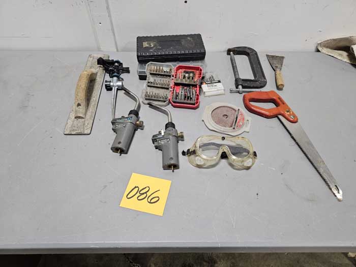 Carpenting equipment