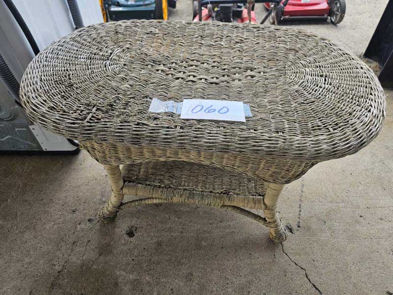 Jute Table