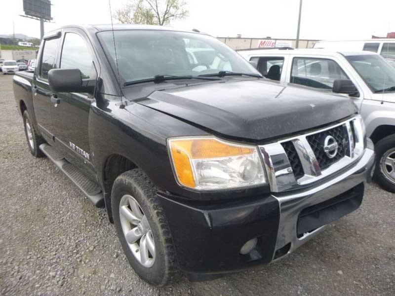 Nissan pick Up Truck