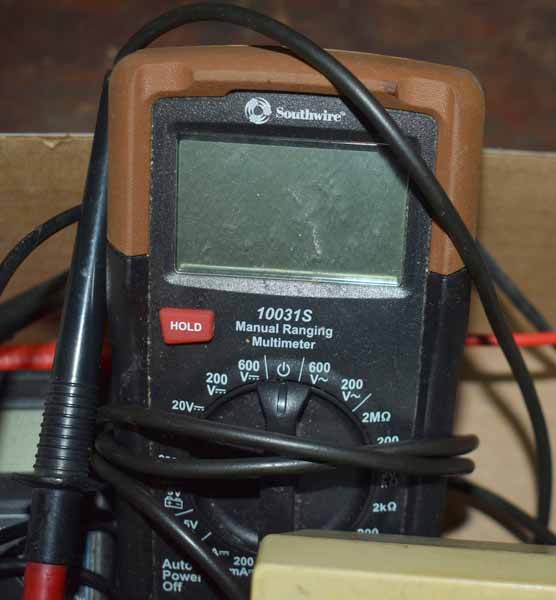 Manual Ranging Multimeter for auction
