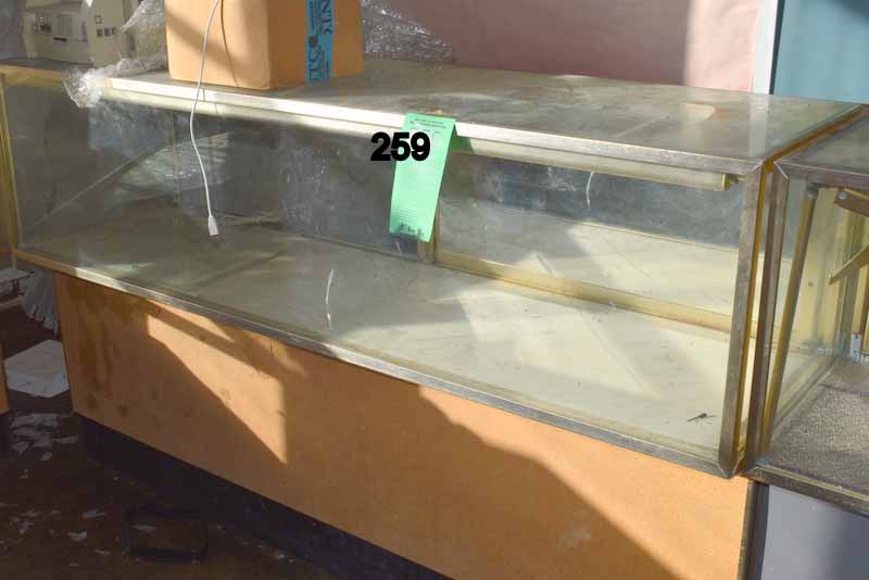 Rectangular glass box for auction