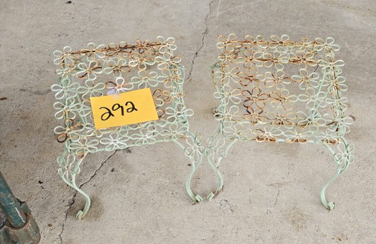 Auctions image thumbnails