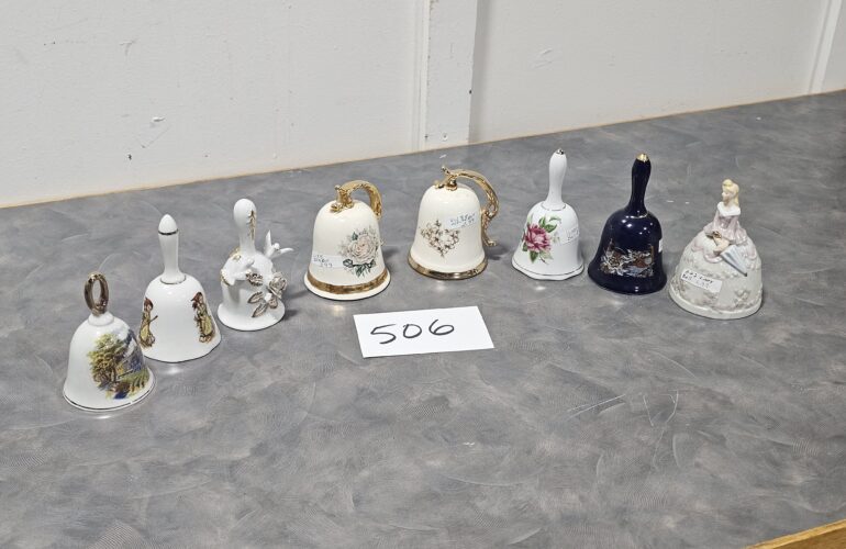 Auctions image thumbnails