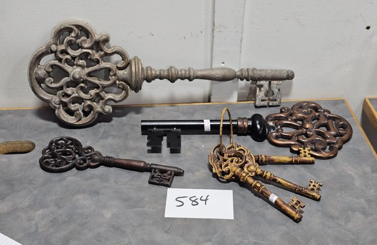 Auctions image thumbnails