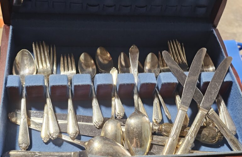 Auctions image thumbnails