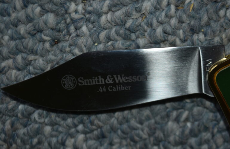 Auctions image thumbnails