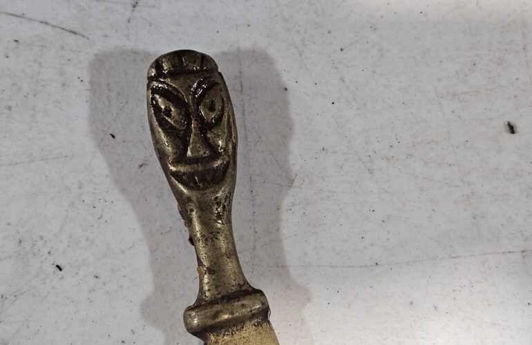 Auctions image thumbnails