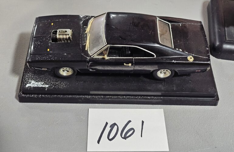 Auctions image thumbnails