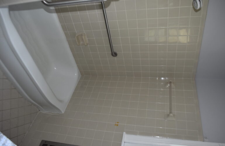 Auctions image thumbnails