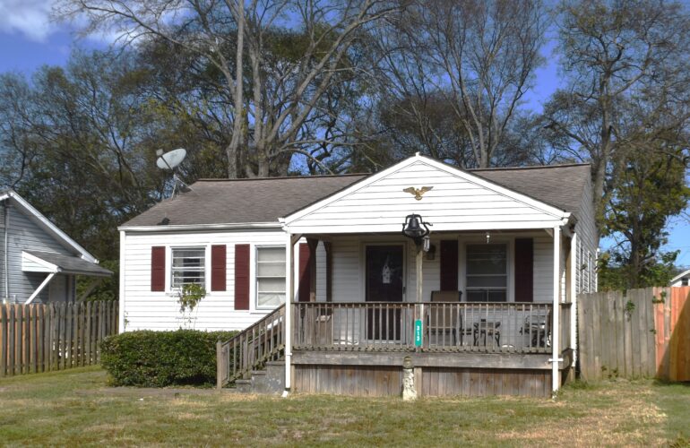 Auctions image thumbnails