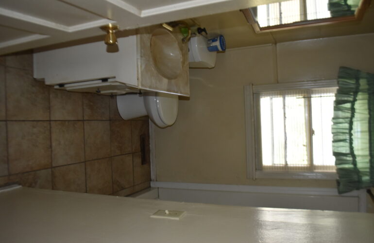 Auctions image thumbnails