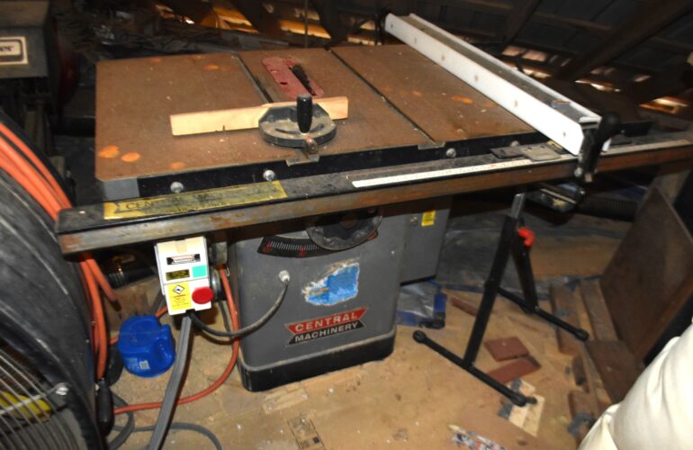 Auctions image thumbnails