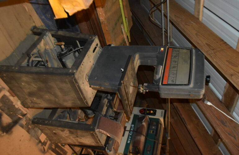 Auctions image thumbnails