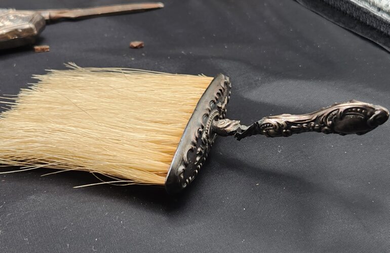 Auctions image thumbnails