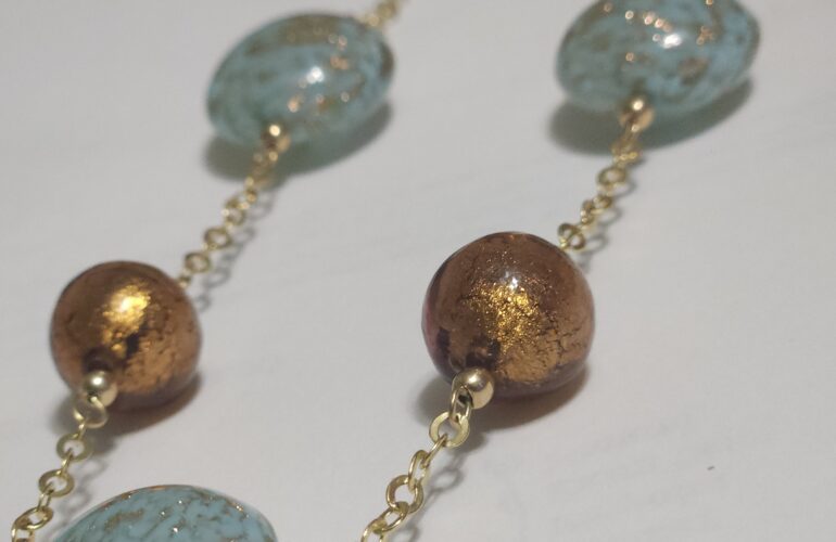 Auctions image thumbnails