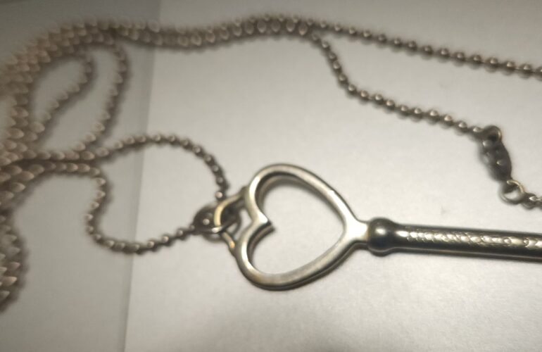 Auctions image thumbnails