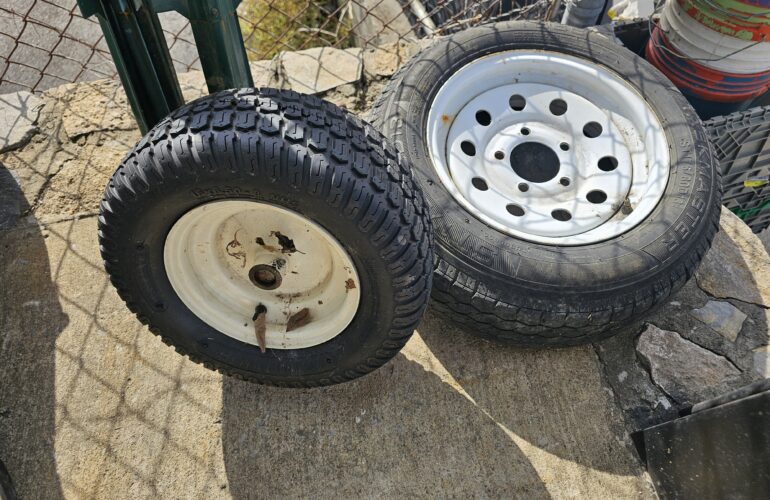 Auctions image thumbnails