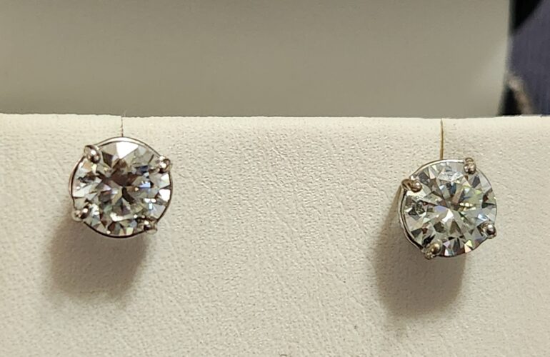 Auctions image thumbnails