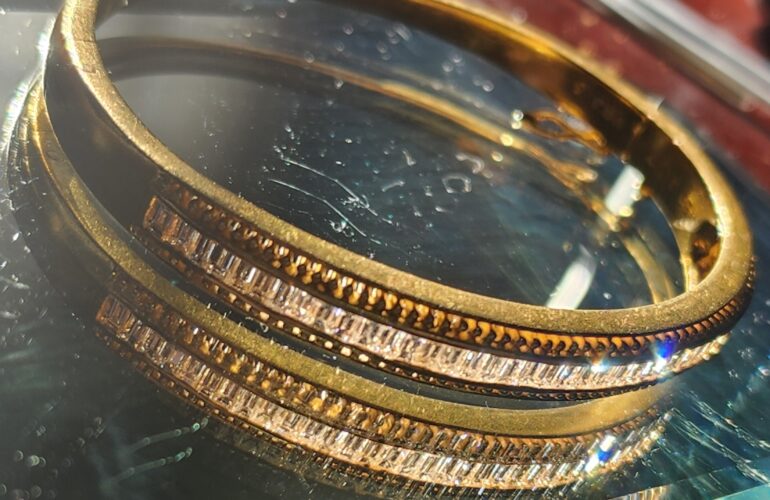 Auctions image thumbnails