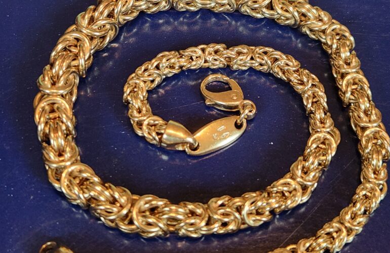 Auctions image thumbnails