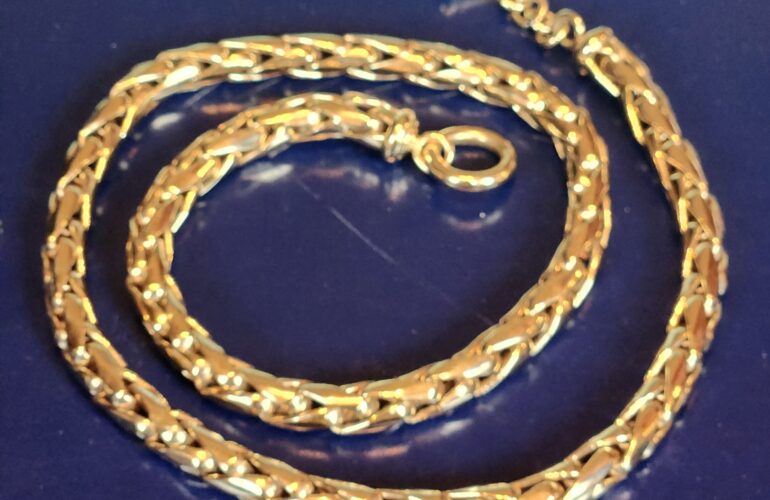 Auctions image thumbnails