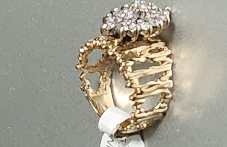 Auctions image thumbnails