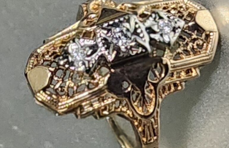 Auctions image thumbnails