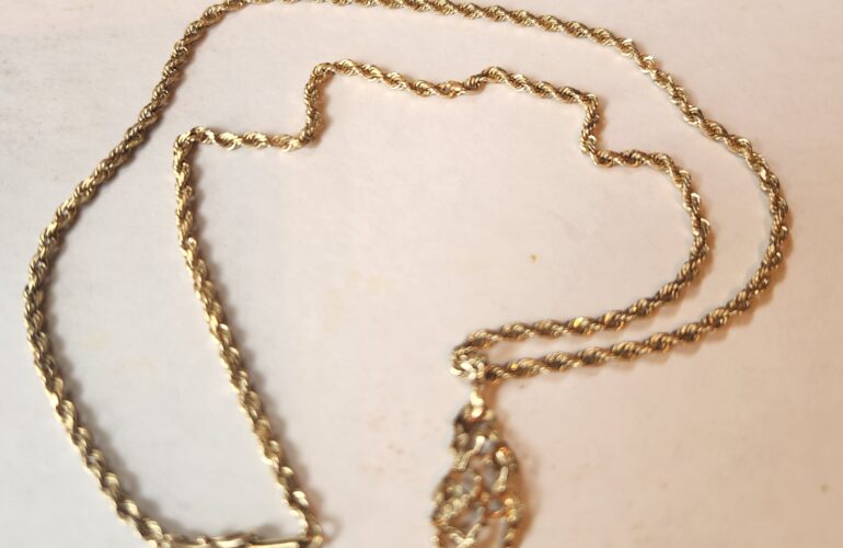 Auctions image thumbnails