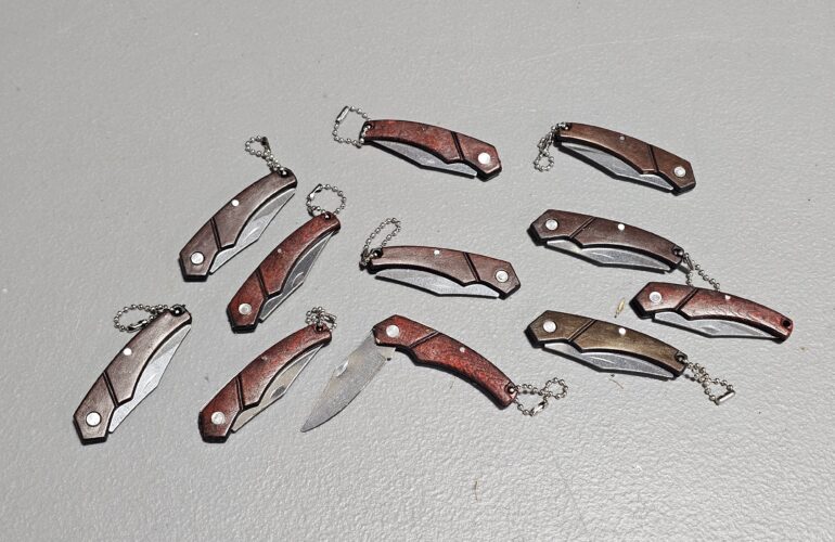 Auctions image thumbnails