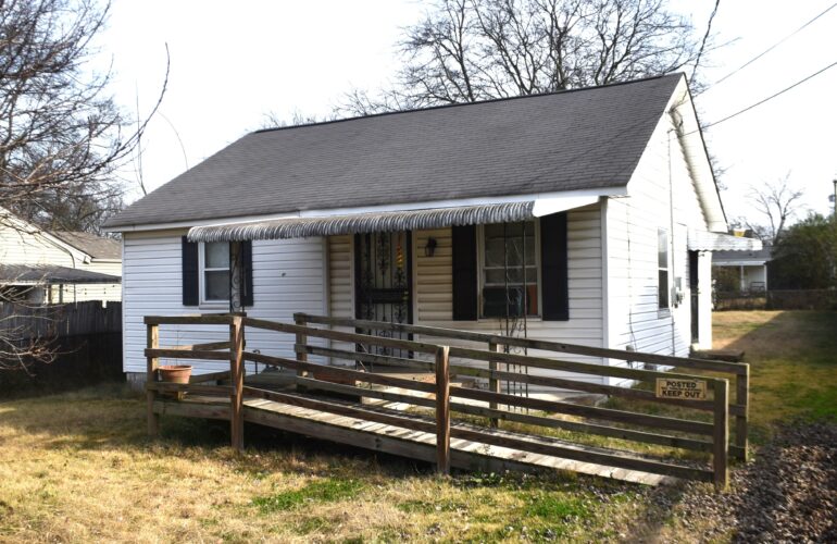 Auctions image thumbnails